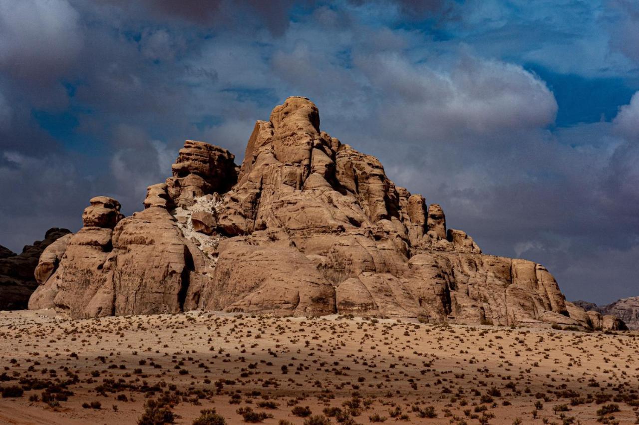 Wadi Rum Old Bedouin Camp Esterno foto