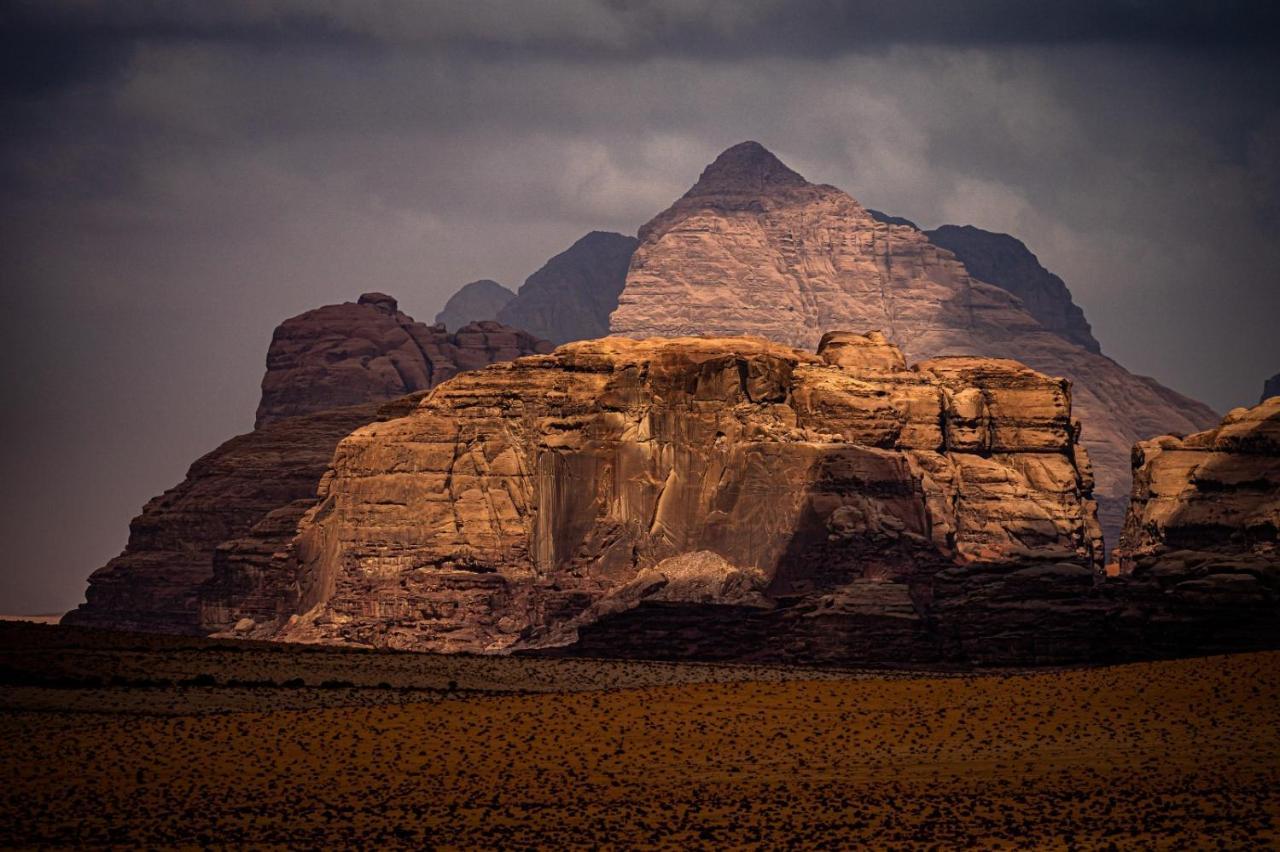 Wadi Rum Old Bedouin Camp Esterno foto