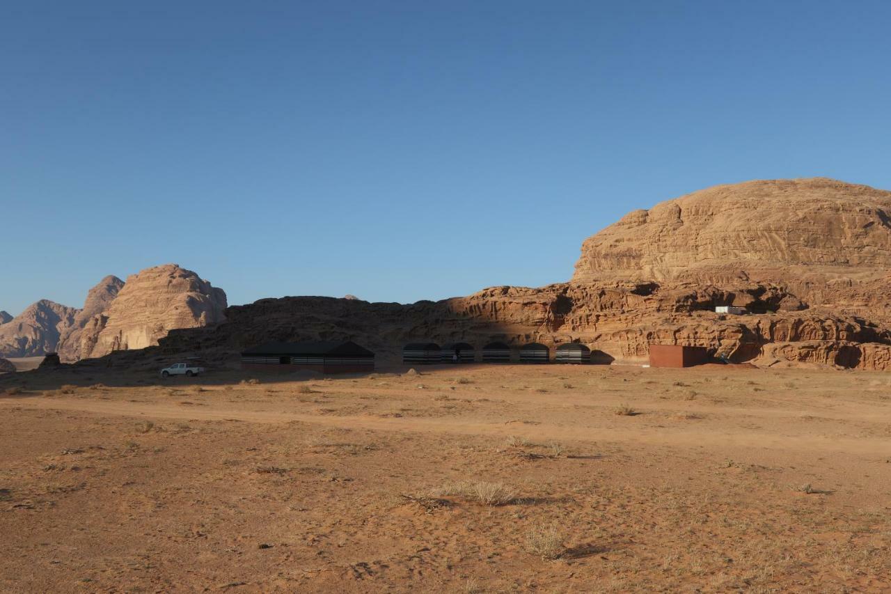Wadi Rum Old Bedouin Camp Esterno foto